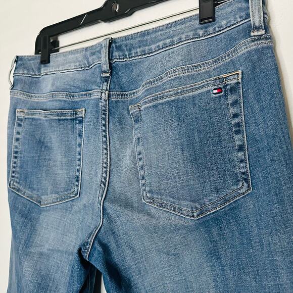 TOMMY HILFIGER Women's Medium Wash Patchwork Y2K Boyfriend Denim Jeans Size 8 - Picture 9 of 13